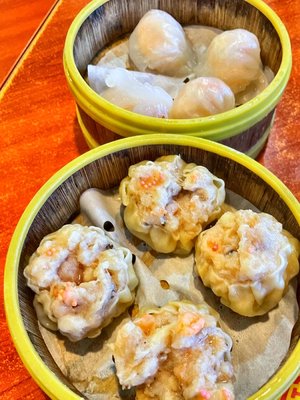 Four Seasons Chinese Restaurant by null