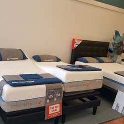 Mattress Firm Outlet - Buffalo Speedway