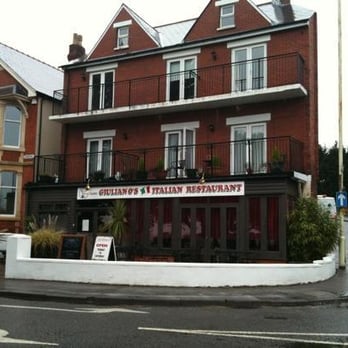 Giuliano's - Italian Near Me - Barry, VGL