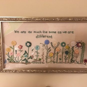 Lake View Art Supply - Garden of Antique & Vintage Button flowers - Art Supplies Near Me - Chicago, Illinois