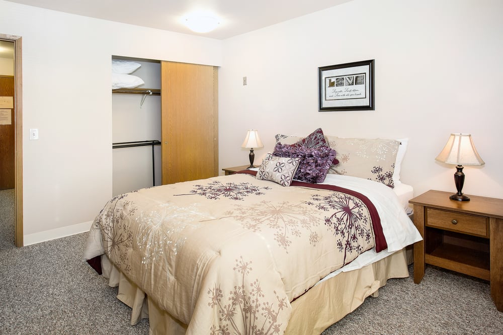 Washington Oakes - grief counselor in Everett, WA