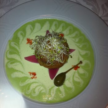 Le Crocodile Restaurant - Crab cake - French Near Me - Vancouver, British Columbia Le Crocodile Restaurant - Crab cake - French Near Me - Vancouver, British Columbia