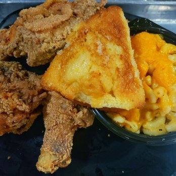 Cornbread - 4pc Fried chicken, baked mac & cheese, and cornbread - Soul Food Near Me - Maplewood, New Jersey