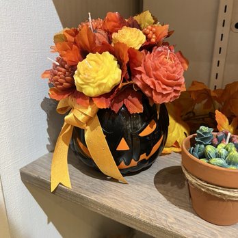 Locally Handmade - Salem - Pumpkin Floral Decor - Jewelry Near Me - Salem, New Hampshire Locally Handmade - Salem - Pumpkin Floral Decor - Jewelry Near Me - Salem, New Hampshire