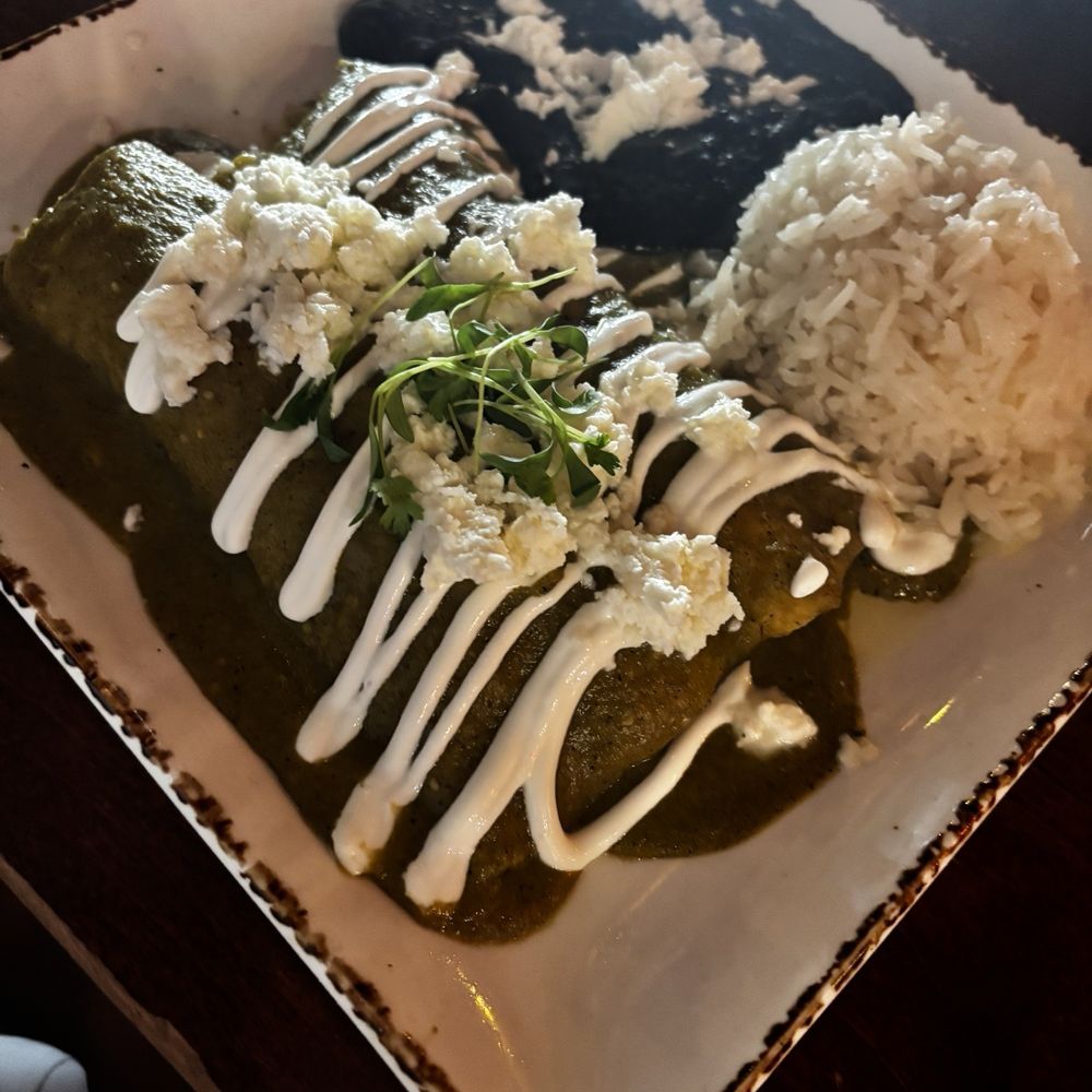 Gabbi's Mexican Kitchen - Enchiladas Suizas - Mexican Near Me - Orange, California Gabbi's Mexican Kitchen - Enchiladas Suizas - Mexican Near Me - Orange, California