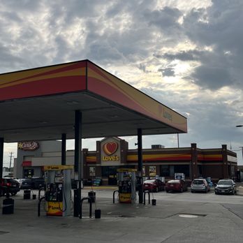 Love's Travel Stop - Convenience Stores Near Me - Anna, Texas Love's Travel Stop - Convenience Stores Near Me - Anna, Texas