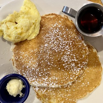 Cafe Abiquiu - Buttermilk pancakes with Pinon - Mexican Near Me - Abiquiu, New Mexico
