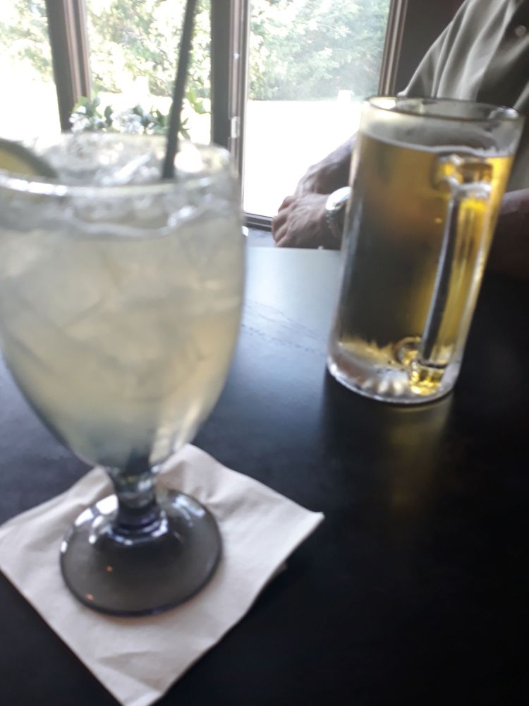 RICHLAND PUB Updated September 2024 22 Photos & 42 Reviews 8253 N