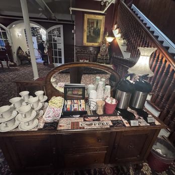 Queen Anne Hotel - Coffee and tea station - Hotels Near Me - San Francisco, California Queen Anne Hotel - Coffee and tea station - Hotels Near Me - San Francisco, California