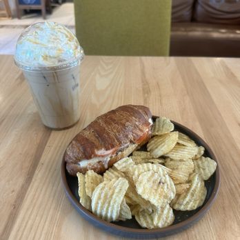 Java Lounge - Coffee & Tea Near Me - Mansfield, Texas