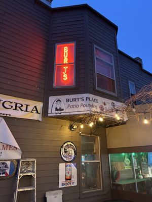 Burt's Place by null