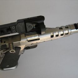 High Noon Guns - Our Fantastic Gunsmith at work !