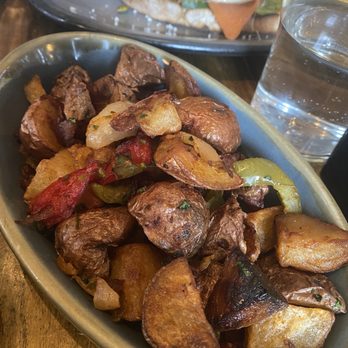 Oliver's Astoria - Breakfast Potatoes - New American Near Me - Astoria, New York Oliver's Astoria - Breakfast Potatoes - New American Near Me - Astoria, New York