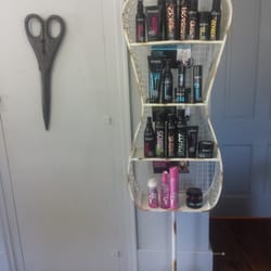 Vonore Beauty Shop - Cute decor