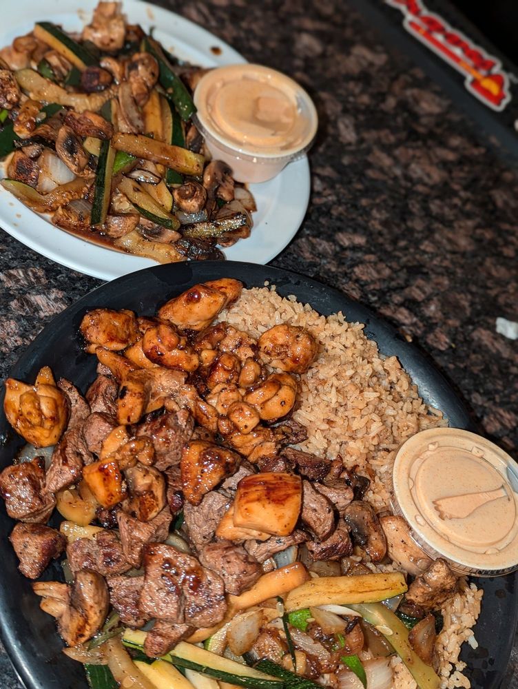 El Dorado Mexican and Japanese Cuisine Logo