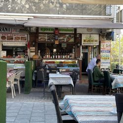 Ejder Restaurant - Front tables