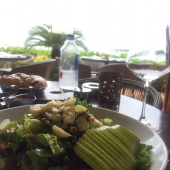 Harry's - Delicious Mediterranean salad - Steakhouses Near Me - Cancún, ROO Harry's - Delicious Mediterranean salad - Steakhouses Near Me - Cancún, ROO