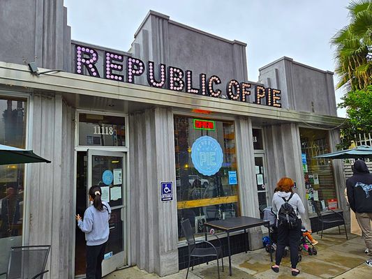 Republic Of Pie by null