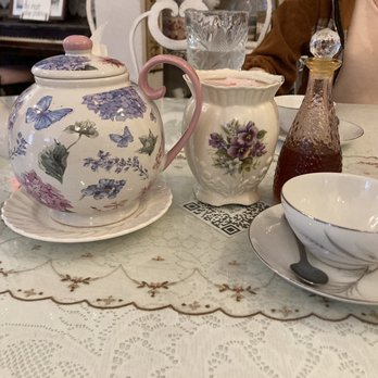 Tea Room - Tea pot - Desserts Near Me - Miami, Florida Tea Room - Tea pot - Desserts Near Me - Miami, Florida