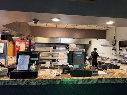 Alfredo’s Pizza by null