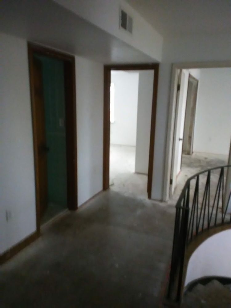 Slide of Harris & Company Construction