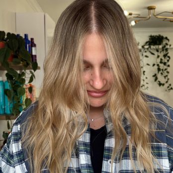 Monarch Salon - Hair Salons Near Me - La Jolla, California