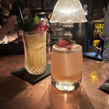 The Blind Rabbit - Amazing cocktails. Duck confit Mac and short rib gyoza were incredible. 100% coming back and 12/10 would recommend to a friend. - Cocktail Bars Near Me - Anaheim, California