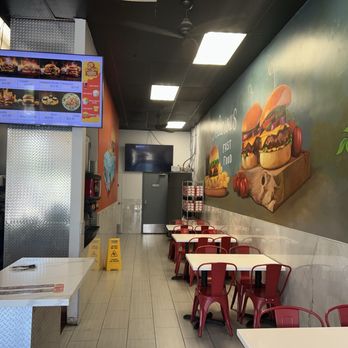 Yard Burger - Inside - Burgers Near Me - Fresno, California