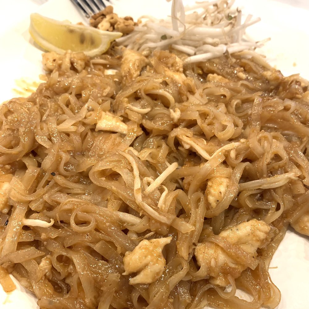 Hi 5 Tea - Pad Thai with chicken - Bubble Tea Near Me - Chandler, Arizona Hi 5 Tea - Pad Thai with chicken - Bubble Tea Near Me - Chandler, Arizona