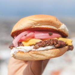 Rom Bomb Burger - GarlicBomb Single