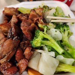 Wok Fast - Bourbon Chicken with steamed vegetables