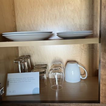 The Allred - Reassuring notes throughout the room. - Hotels Near Me - Newport, Oregon