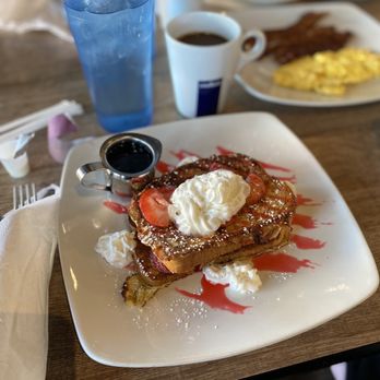 Triple A Cafe - Sissy's French Toast - Breakfast & Brunch Near Me - Fort Worth, Texas