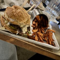 Bend Brewing Company - BBC Smashburger