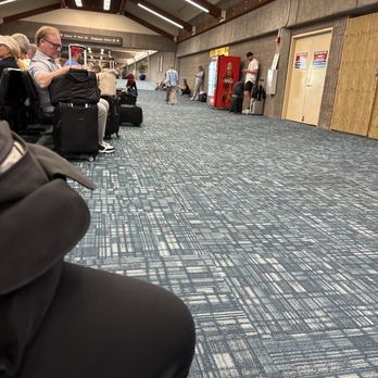 Kahului Airport - Concourse - Airports Near Me - Kahului, Hawaii