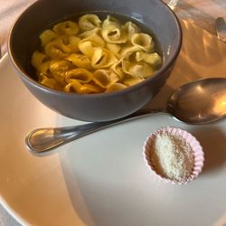 Gabriella - Tortellini in brodo