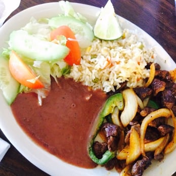 El Sunzal Restaurant - Beef fajitas with liquidy beans? - Salvadoran Near Me - Austin, Texas El Sunzal Restaurant - Beef fajitas with liquidy beans? - Salvadoran Near Me - Austin, Texas