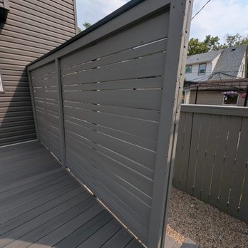 3 Pillars Painting - Exterior deck - Painters Near Me - Saskatoon, Saskatchewan 3 Pillars Painting - Exterior deck - Painters Near Me - Saskatoon, Saskatchewan