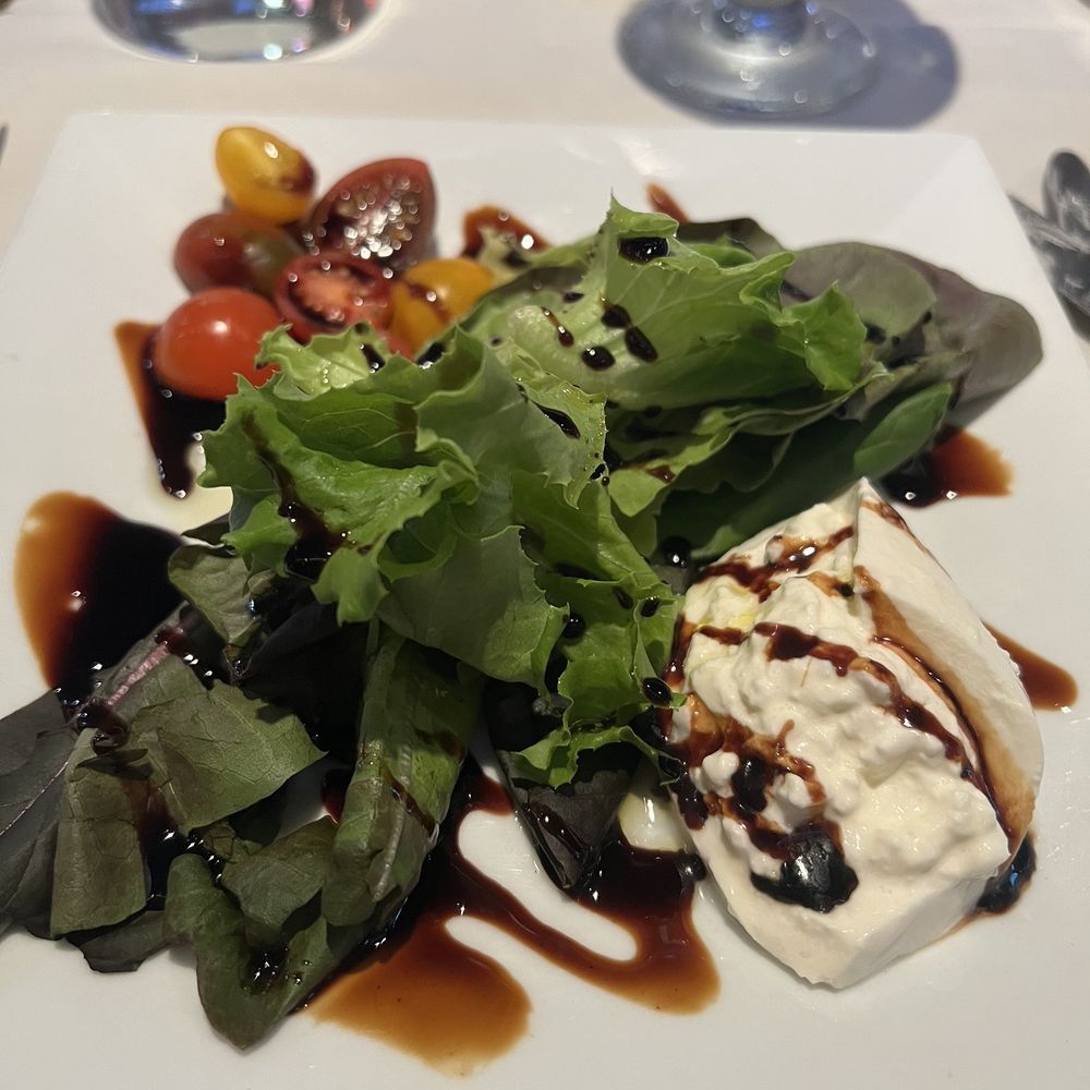 NoJa - Tomato burrata salad - New American Near Me - Mobile, Alabama NoJa - Tomato burrata salad - New American Near Me - Mobile, Alabama