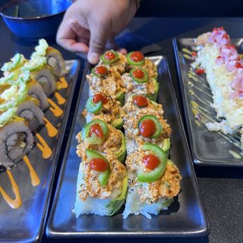 Sushi Roll - Jalapeno Hamachi Roll - Sushi Bars Near Me - Chula Vista, California Sushi Roll - Jalapeno Hamachi Roll - Sushi Bars Near Me - Chula Vista, California