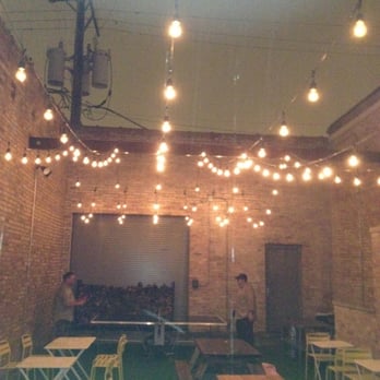 Ada Street - Ping pong in the rain - Bars Near Me - Chicago, Illinois