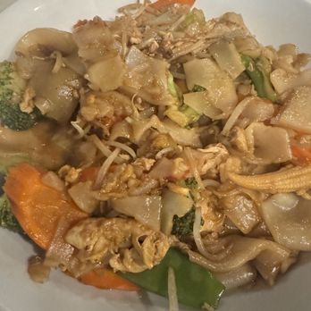Shiitake Asian Bistro - Why noodles with broccoli and I added extra vegetables - Thai Near Me - Delray Beach, Florida Shiitake Asian Bistro - Why noodles with broccoli and I added extra vegetables - Thai Near Me - Delray Beach, Florida
