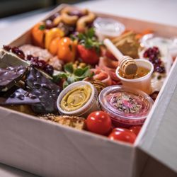 Graze Craze Charcuterie Boards & Boxes - North Stow, OH