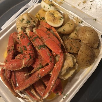 Crab Craze - Three crab cluster plate - Seafood Near Me - Winter Haven, Florida