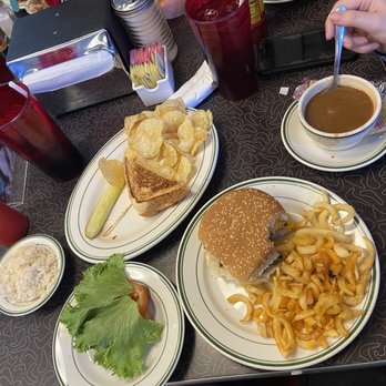 Hub City Diner - Cheeseburger, grilled cheese, gumbo - American Near Me - Lafayette, Louisiana