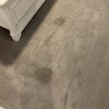 Vacasa - Worn, stained carpeting - Vacation Rentals Near Me Vacasa - Worn, stained carpeting - Vacation Rentals Near Me