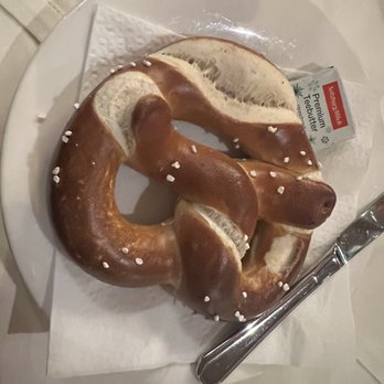 Braurestaurant Imlauer - Warm pretzel - Austrian Near Me - Salzburg, 5 Braurestaurant Imlauer - Warm pretzel - Austrian Near Me - Salzburg, 5
