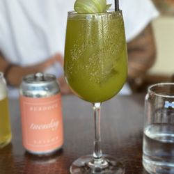 Essence Bistro - Green Laguna