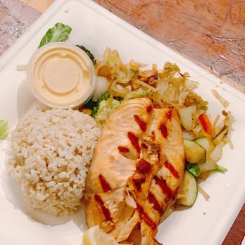 Bear Flag Fish - Salmon plate w sauteed veggies - Seafood Markets Near Me - Newport Beach, California Bear Flag Fish - Salmon plate w sauteed veggies - Seafood Markets Near Me - Newport Beach, California