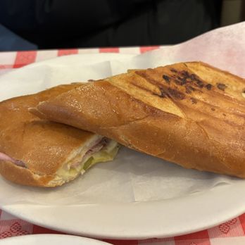 Casa Adela - Cubano - Latin American Near Me - New York, New York